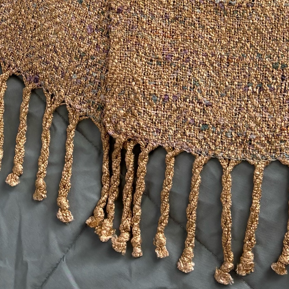 Elegant Gold Woven Scarf